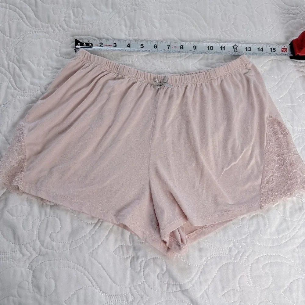 Flora Nikrooz Pink Lace Accents Elastic Waistband Pajama Lounge Shorts Small EUC